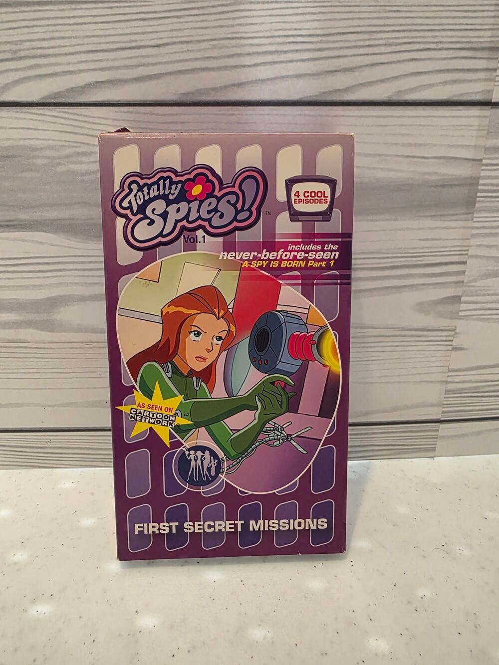 Totally Spies Vol. 1 - First Secret Missions (2004 VHS) Cartoon Network